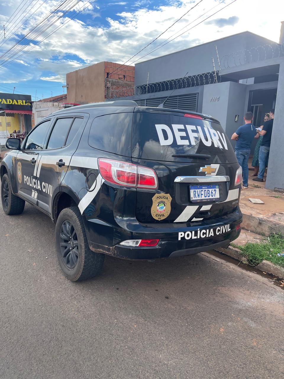 Polícia Civil apreende veículo produto de crime na Capital Polícia Civil apreende veículo produto de crime na Capital