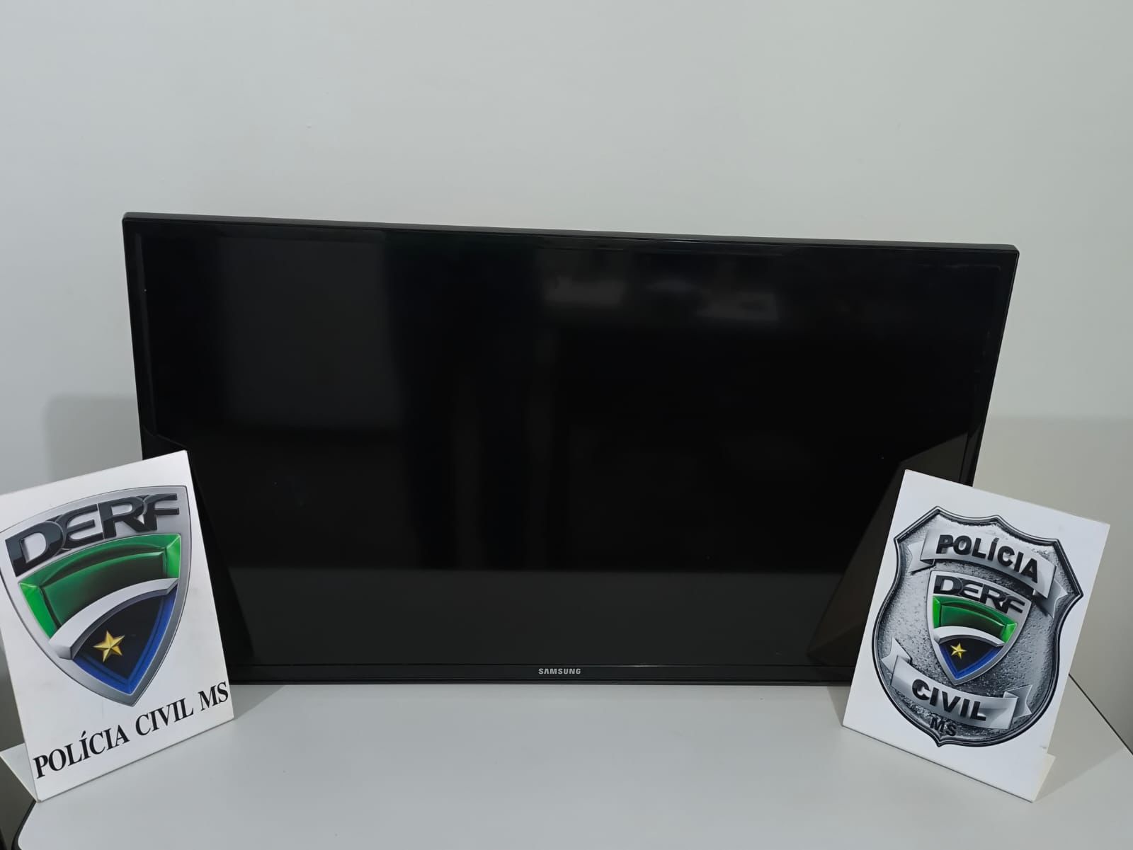 Em Campo Grande, Polícia Civil prende em autor de furto em escritório de advocacia e recupera parte dos objetos subtraídos