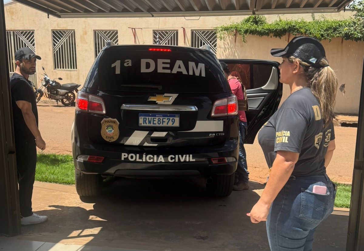 Polícia Civil cumpre Mandados contra egípcio investigado por extorsão e violência psicológica contra a mulher em Campo Grande Polícia Civil cumpre Mandados contra egípcio investigado por extorsão e violência psicológica contra a mulher em Campo Grande