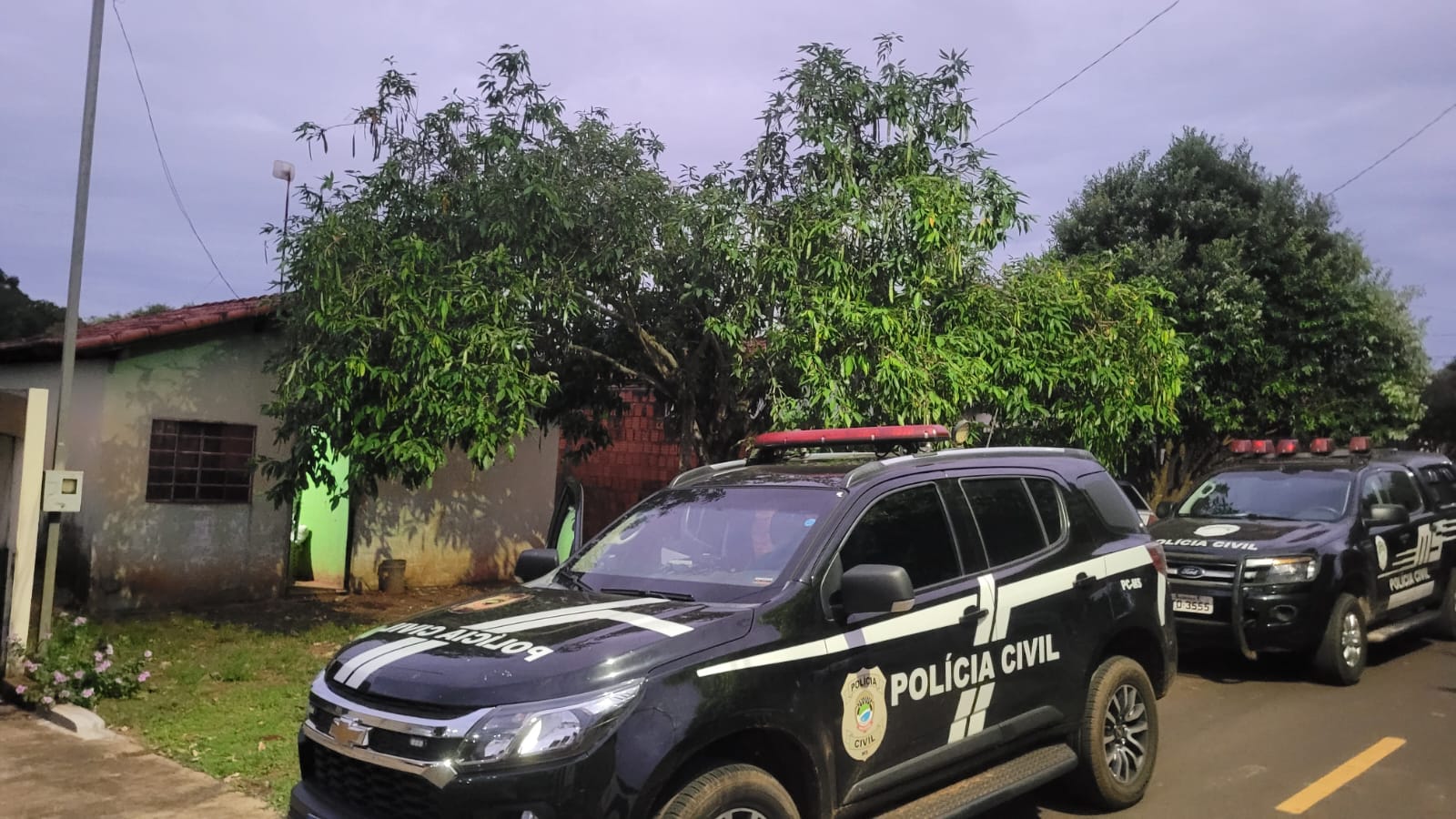 Polícia Civil cumpre mandados e realiza prisões em Jateí e Glória de Dourados Polícia Civil cumpre mandados e realiza prisões em Jateí e Glória de Dourados