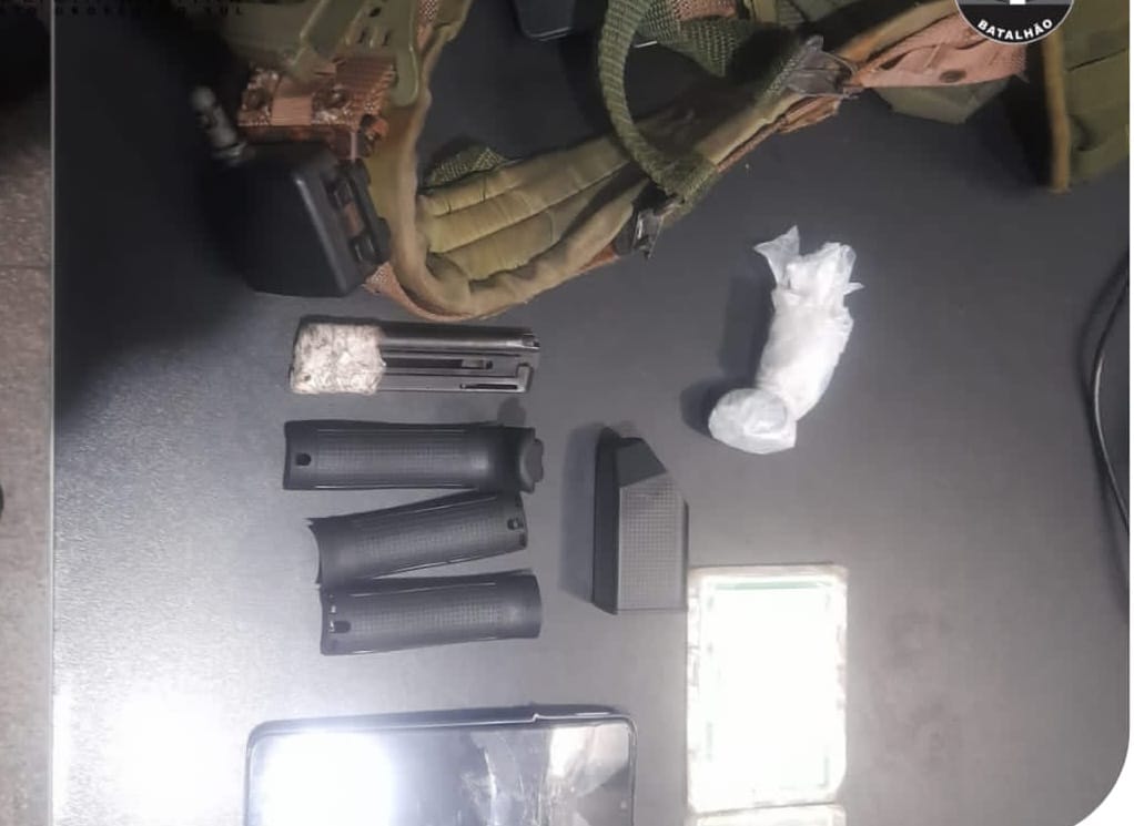 Ação conjunta da Polícia Civil e Polícia Militar resulta na prisão de foragido acusado de homicídio ocorrido em Ponta Porã em 2025 Ação conjunta da Polícia Civil e Polícia Militar resulta na prisão de foragido acusado de homicídio ocorrido em Ponta Porã em 2025