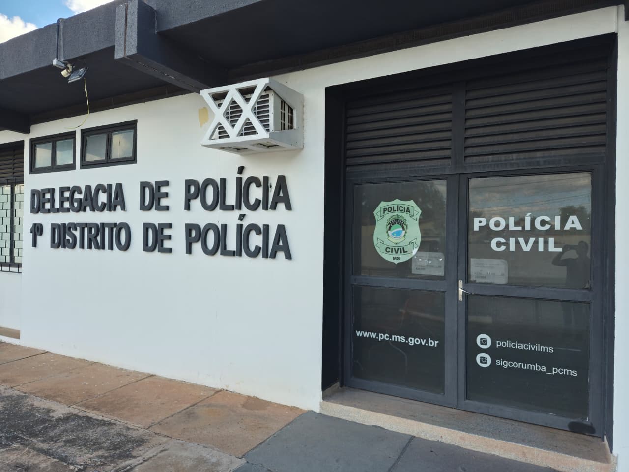 Polícia Civil realiza operação de fiscalização em estabelecimentos que atuam na compra de materiais recicláveis em Corumbá Polícia Civil realiza operação de fiscalização em estabelecimentos que atuam na compra de materiais recicláveis em Corumbá