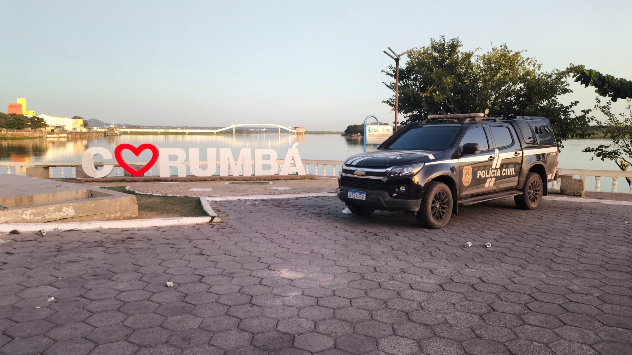 Polícia Civil intercepta transporte de drogas e apreende quase 12 quilos de skunk em Ladário Polícia Civil intercepta transporte de drogas e apreende quase 12 quilos de skunk em Ladário