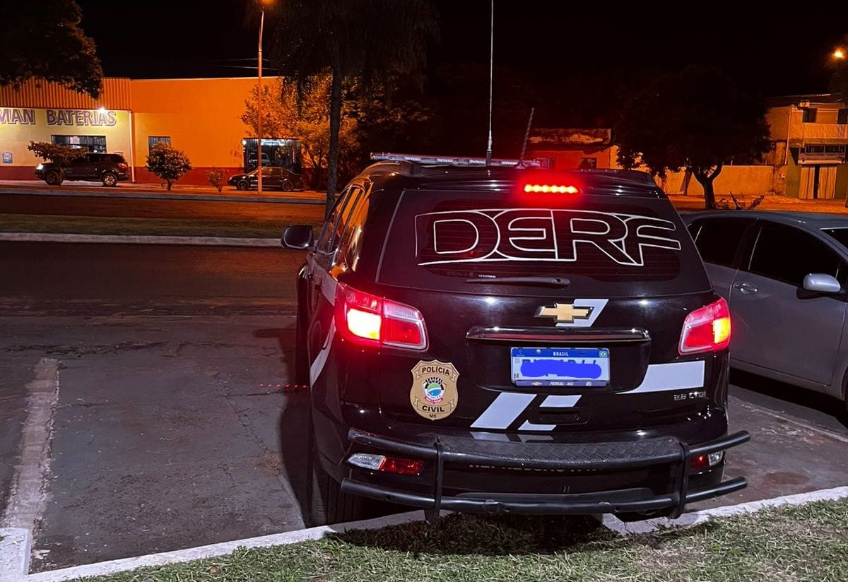 Polícia Civil prende apontados por roubo a residência praticado em janeiro, em Campo Grande Polícia Civil prende apontados por roubo a residência praticado em janeiro, em Campo Grande